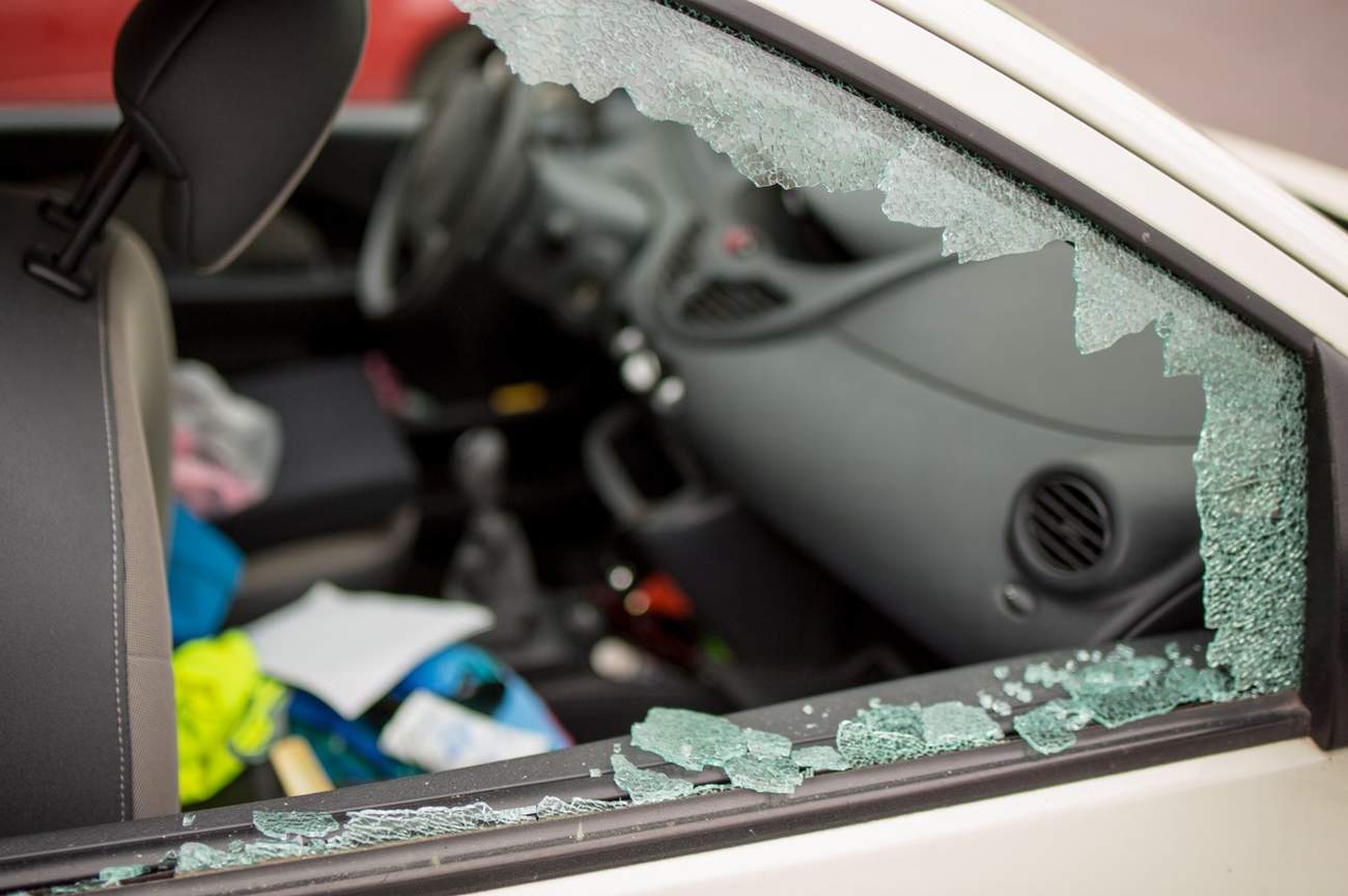 Voiture vandalisée Québec